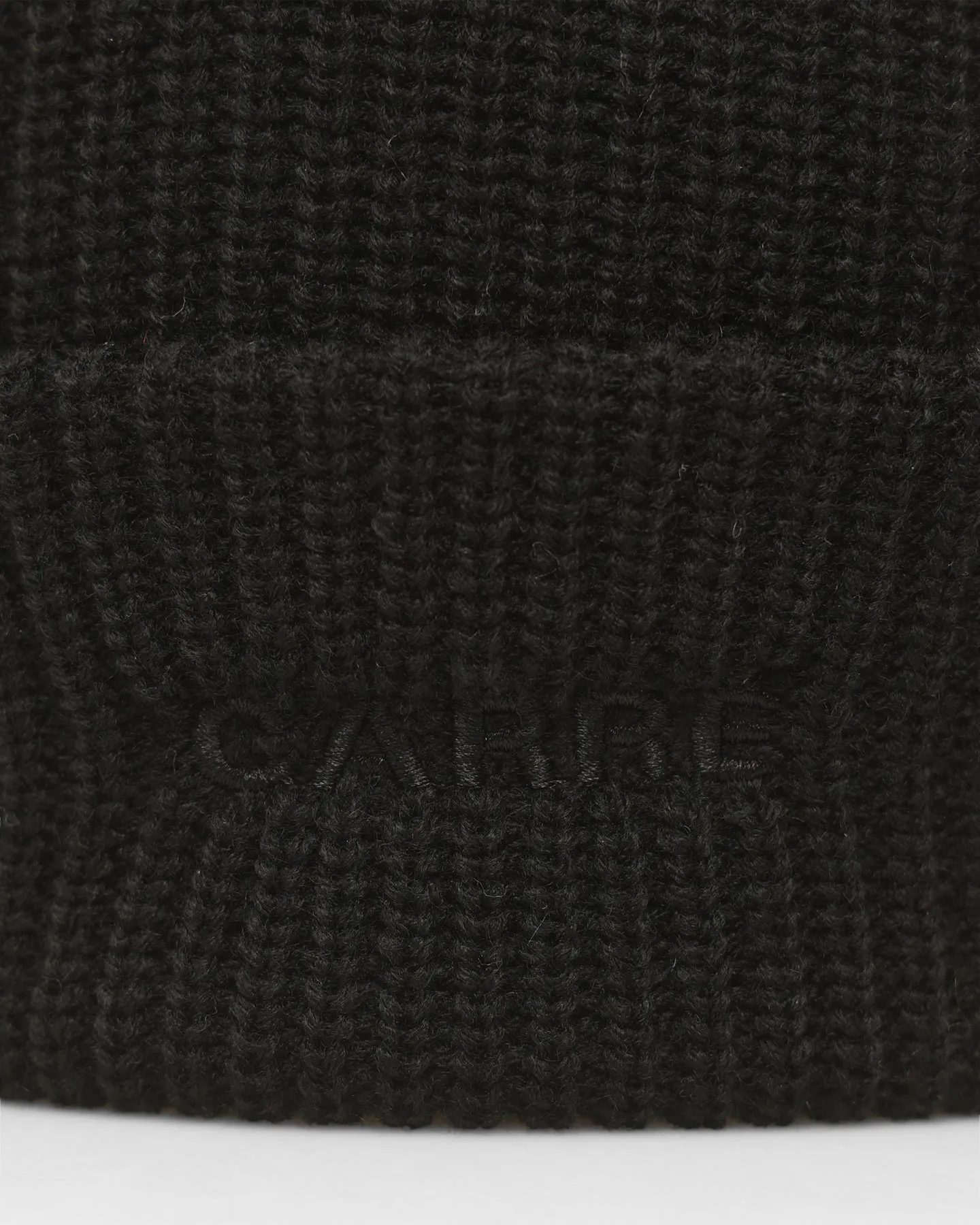Carré Motion Knitted Beanie Black